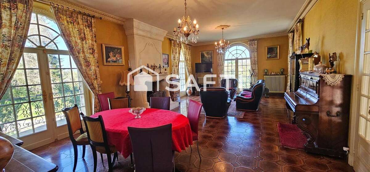 Photo 6 - Maison à ROULLET-SAINT-ESTEPHE