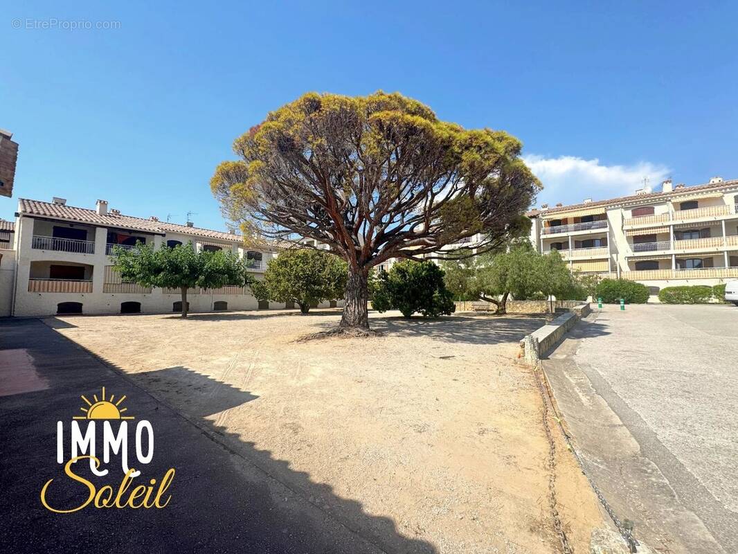 Appartement à SAINT-CYR-SUR-MER