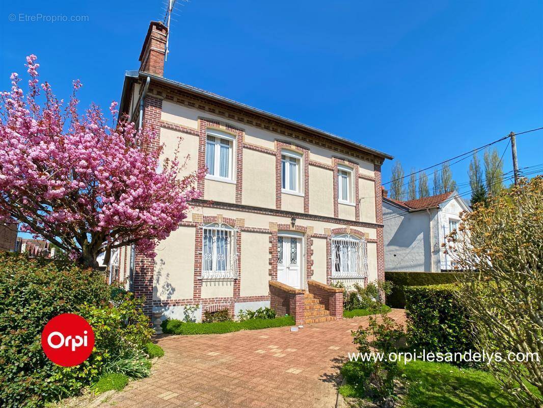 Maison à LYONS-LA-FORET