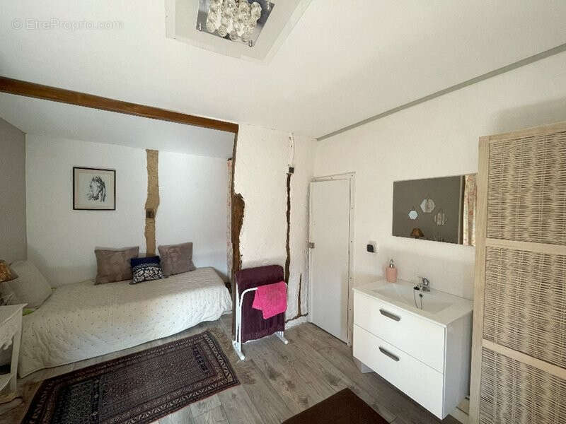 Maison à LA BAZOCHE-GOUET