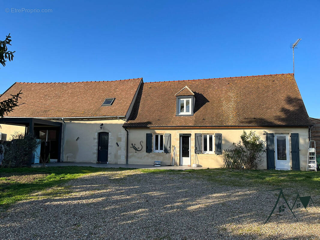 Maison à SAINT-AMAND-MONTROND