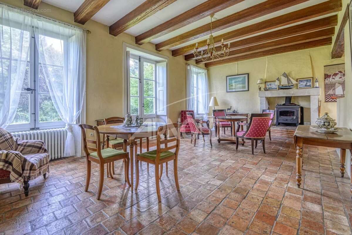 Maison à LA HAIE-FOUASSIERE