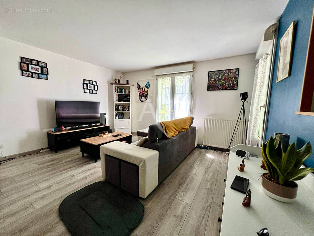 Appartement à BUSSY-SAINT-GEORGES