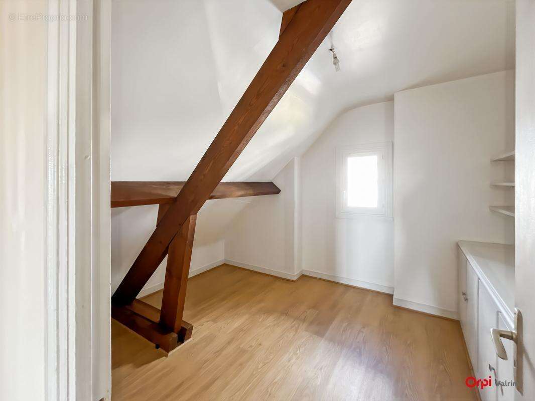 Maison à SAINT-PRYVE-SAINT-MESMIN