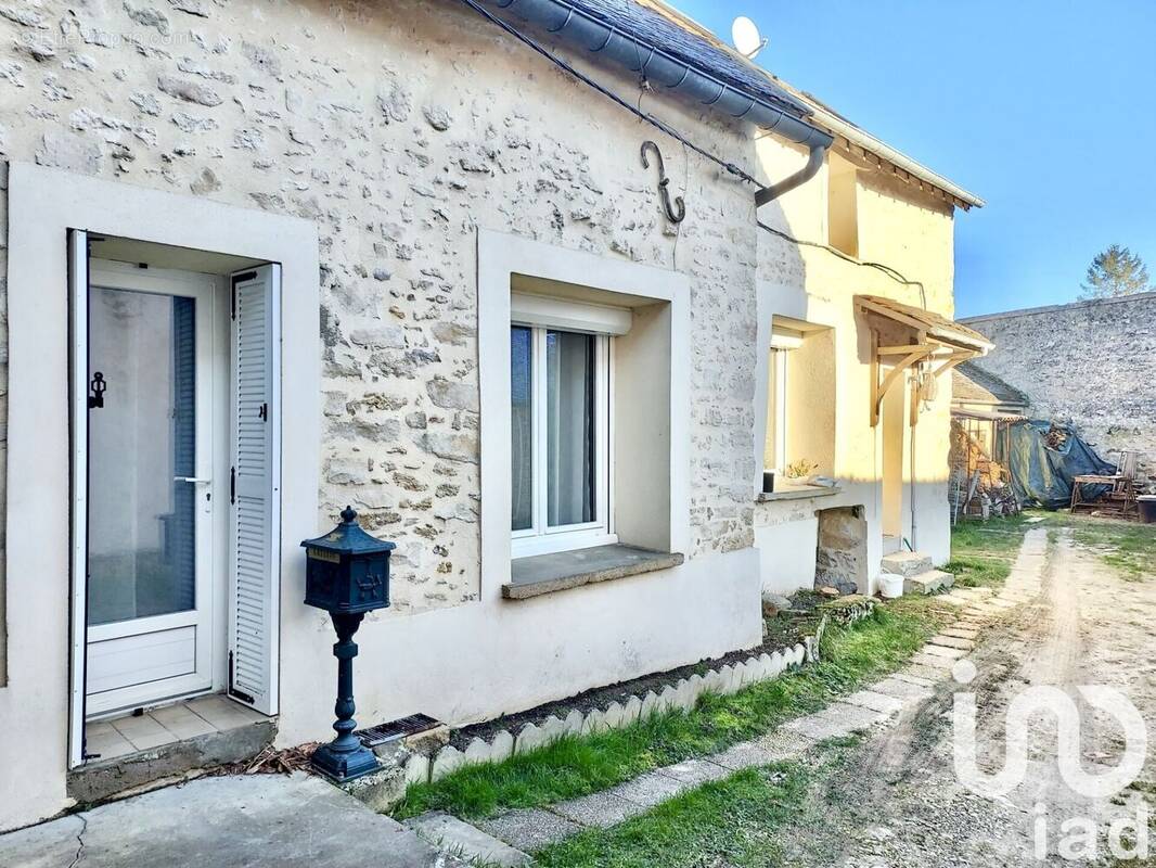 Photo 1 - Maison à LA CHAPELLE-LA-REINE