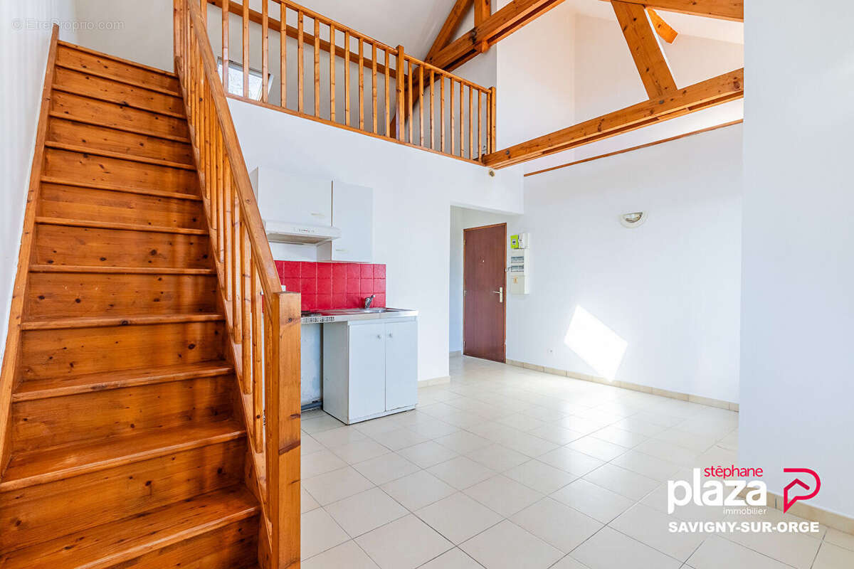 Appartement à SAVIGNY-SUR-ORGE