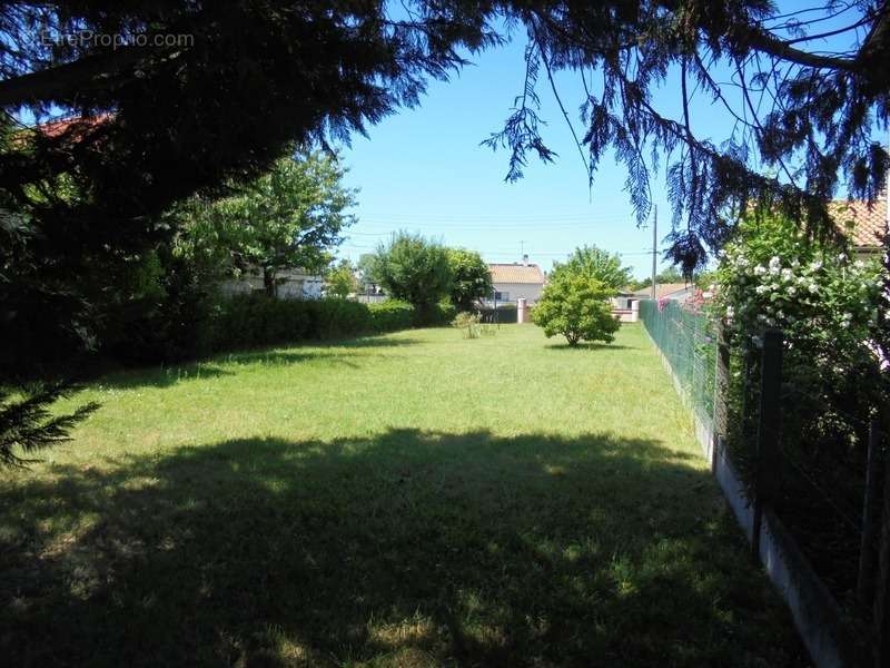 Terrain à LIBOURNE