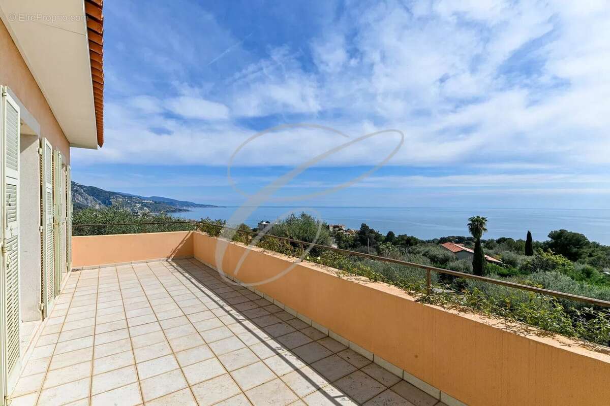 Maison à MENTON