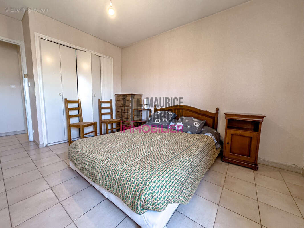 Appartement T3, dernier étage 84300 Cavaillon  - Appartement à CAVAILLON
