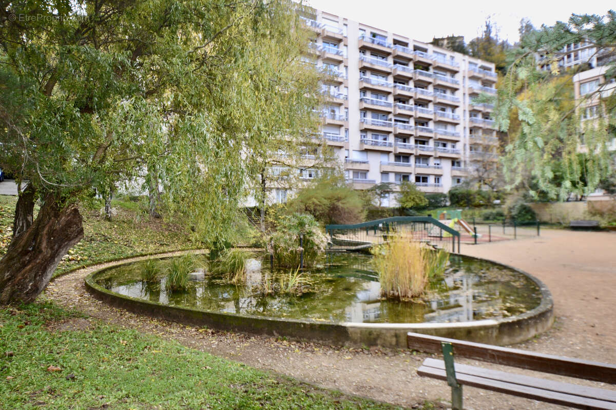 Appartement à LYON-9E