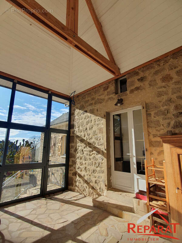 Maison à DAMPNIAT