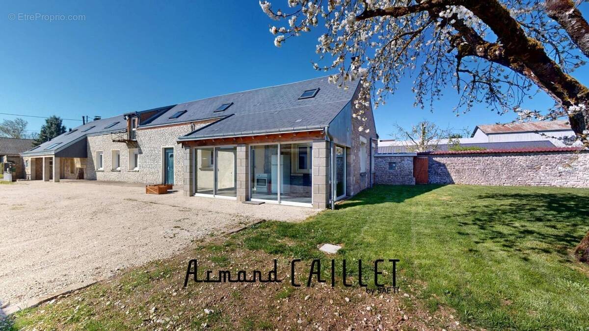 Photo 1 - Maison à ANGERVILLE