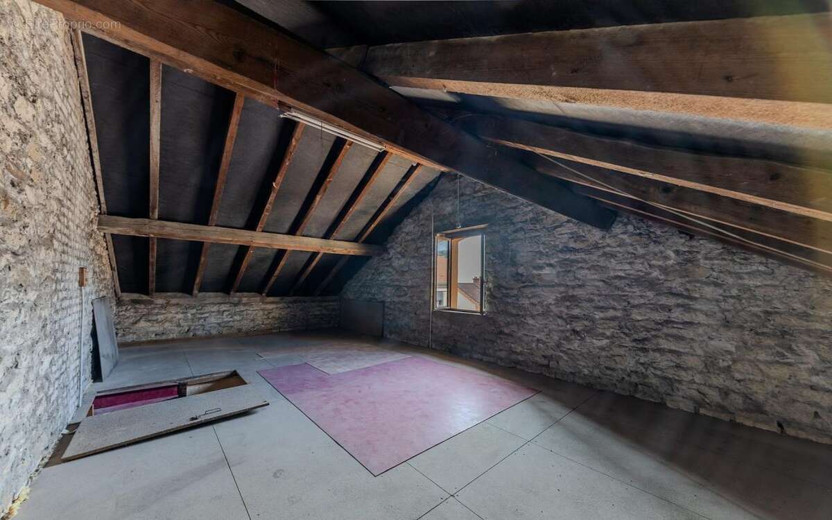 Maison à MAXEVILLE