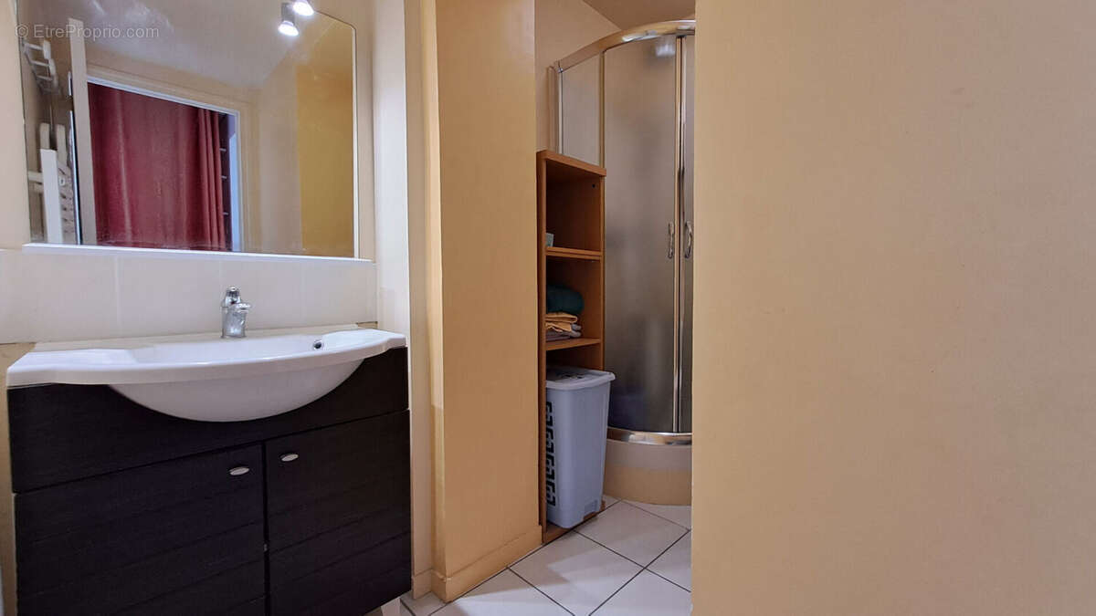 Appartement à SAINT-REMY-LES-CHEVREUSE