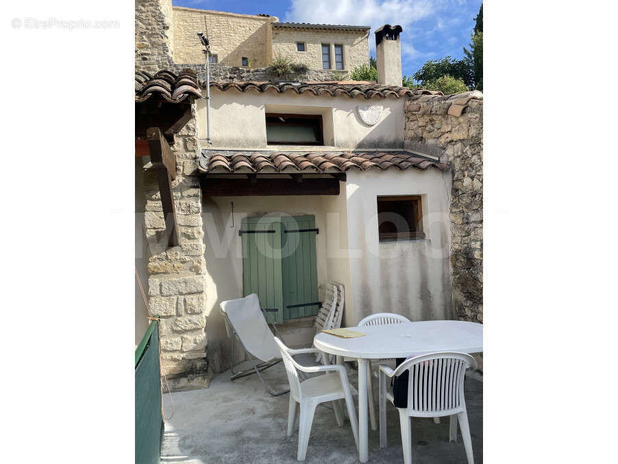 Maison à LE POET-LAVAL
