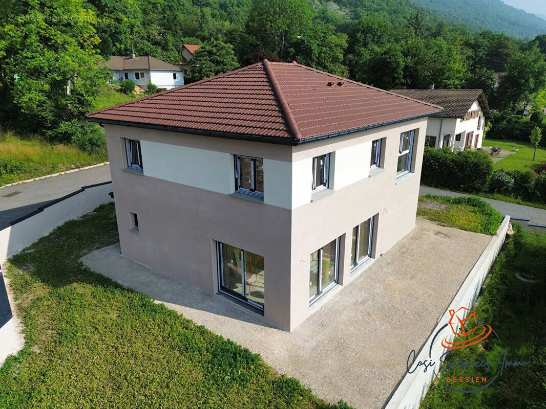 Maison à ECHENEVEX