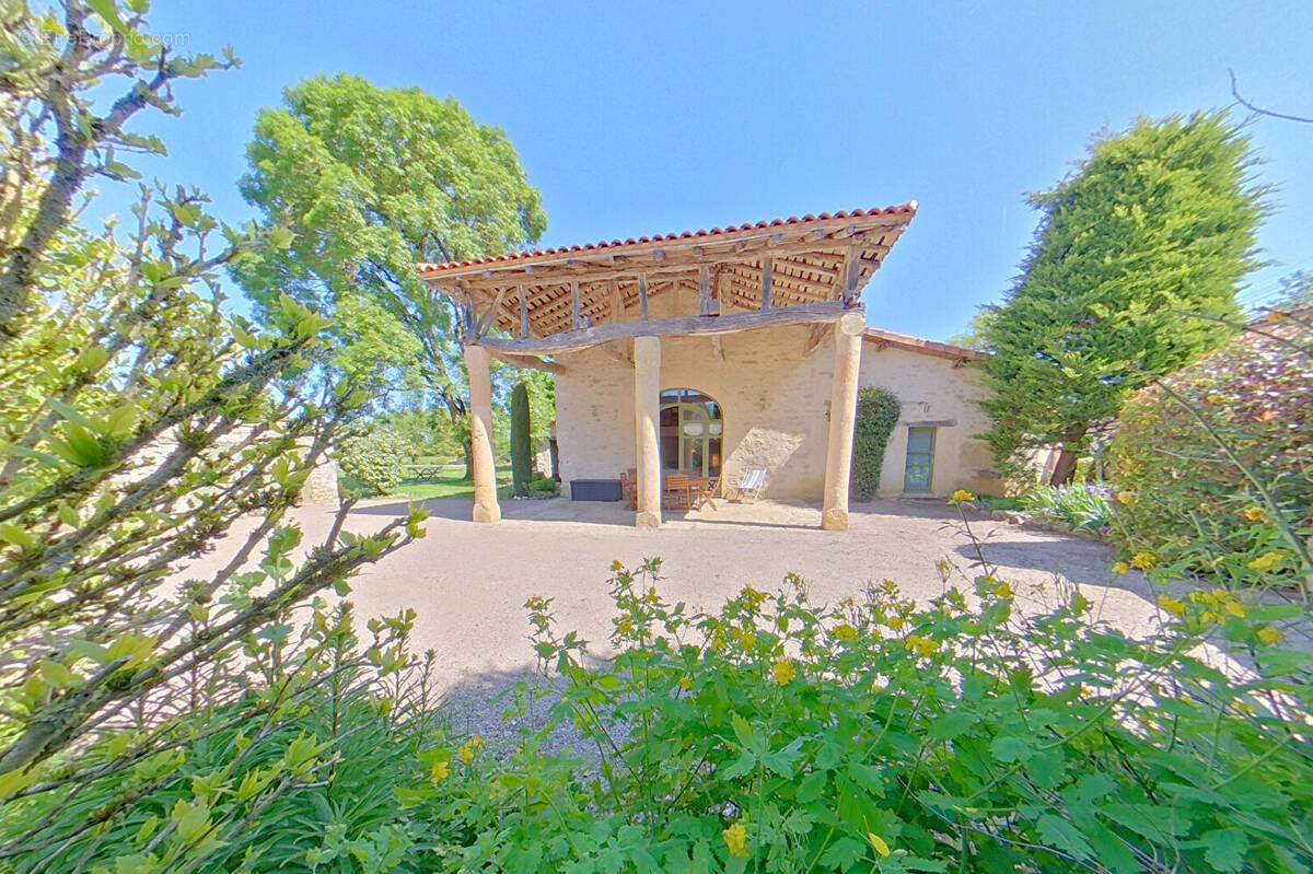 Maison à CAUSSADE