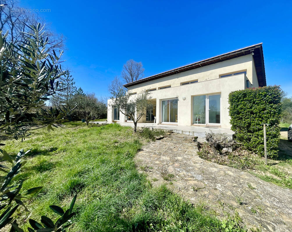 Maison à SAINT-JEAN-DE-LA-BLAQUIERE