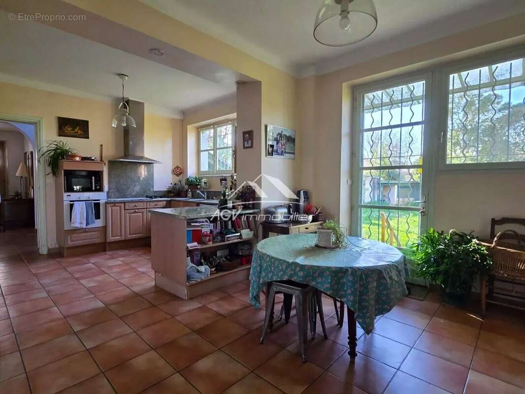 Maison à SALINDRES