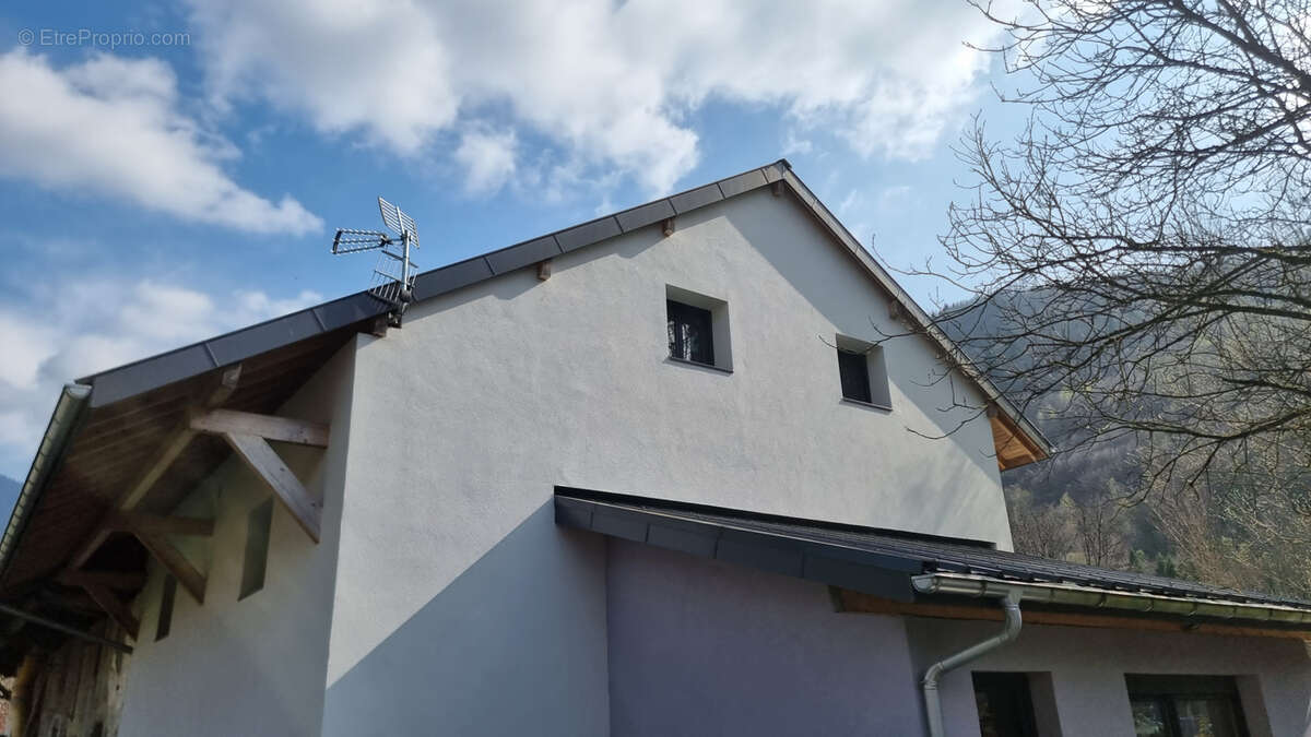 Maison à UGINE
