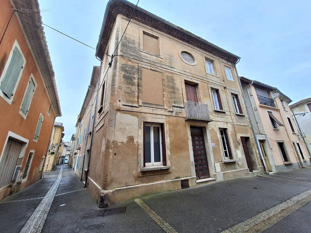 Maison à BOLLENE