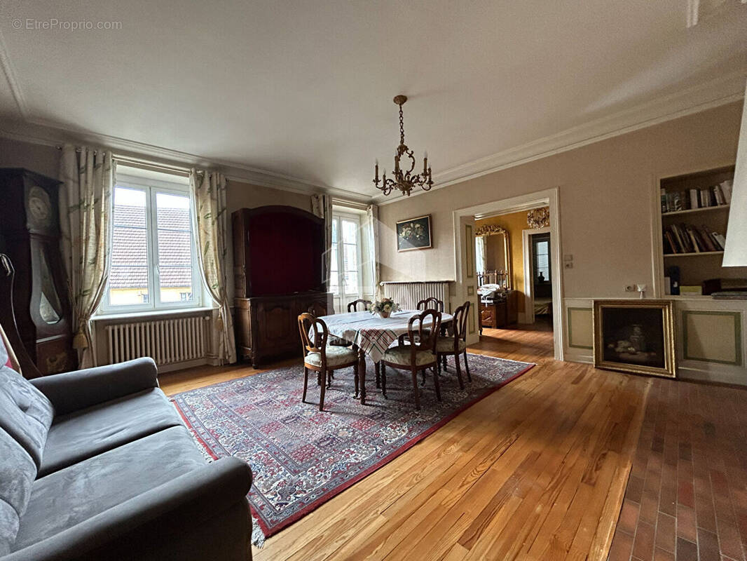 Appartement à LURE