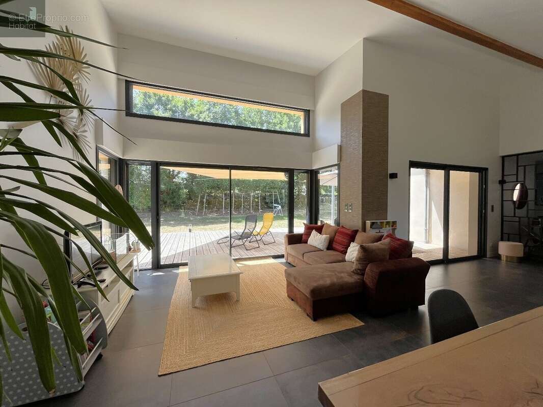 Maison à SEBAZAC-CONCOURES