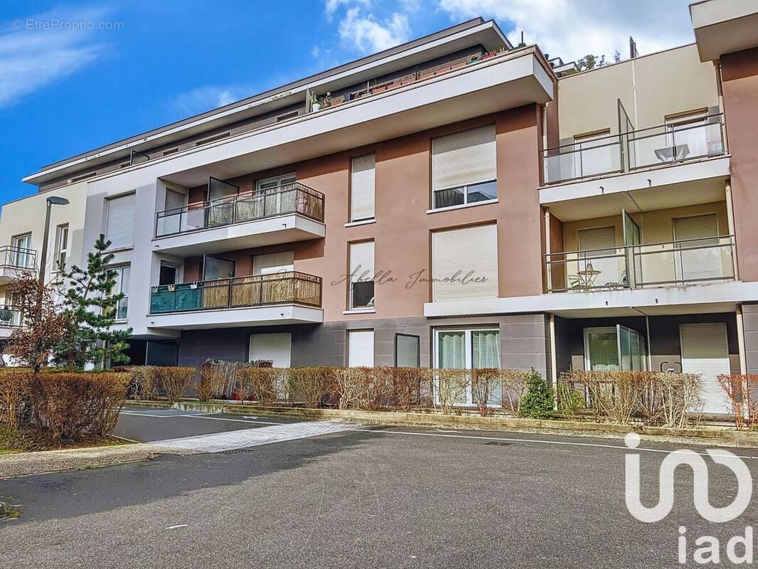 Photo 1 - Appartement à MENNECY