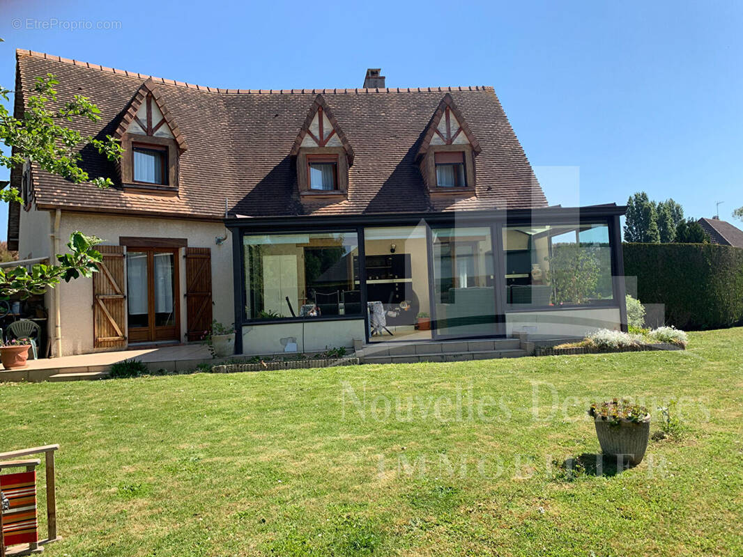 Maison à BENOUVILLE