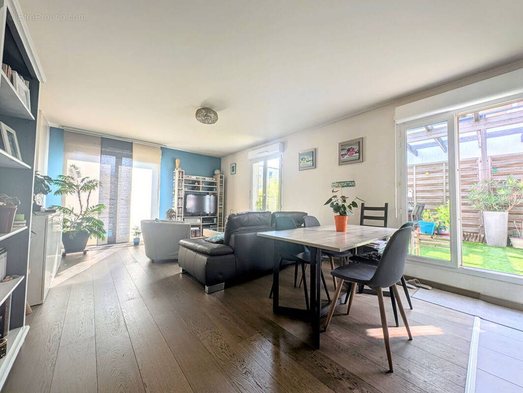 Appartement à ROSNY-SOUS-BOIS