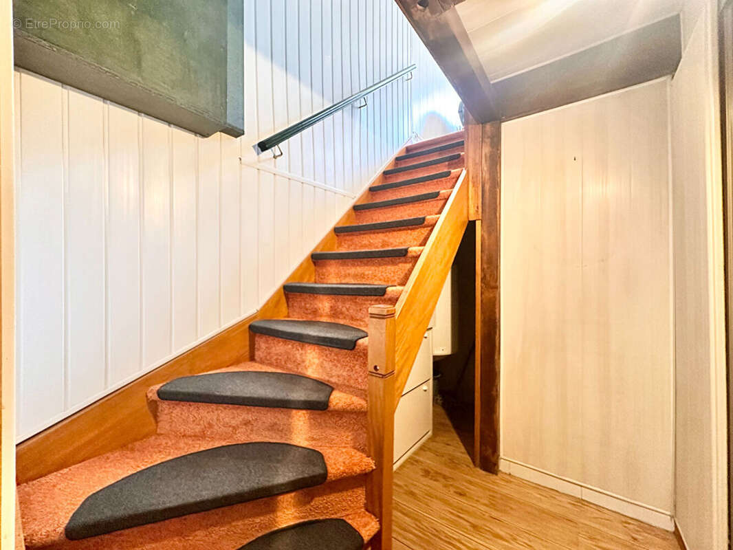 Appartement à MARSEILLE-5E