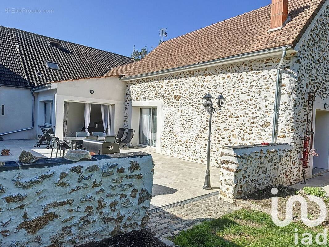 Photo 1 - Maison à LA FERTE-SOUS-JOUARRE