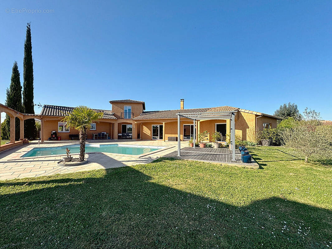 Maison à FRONTON