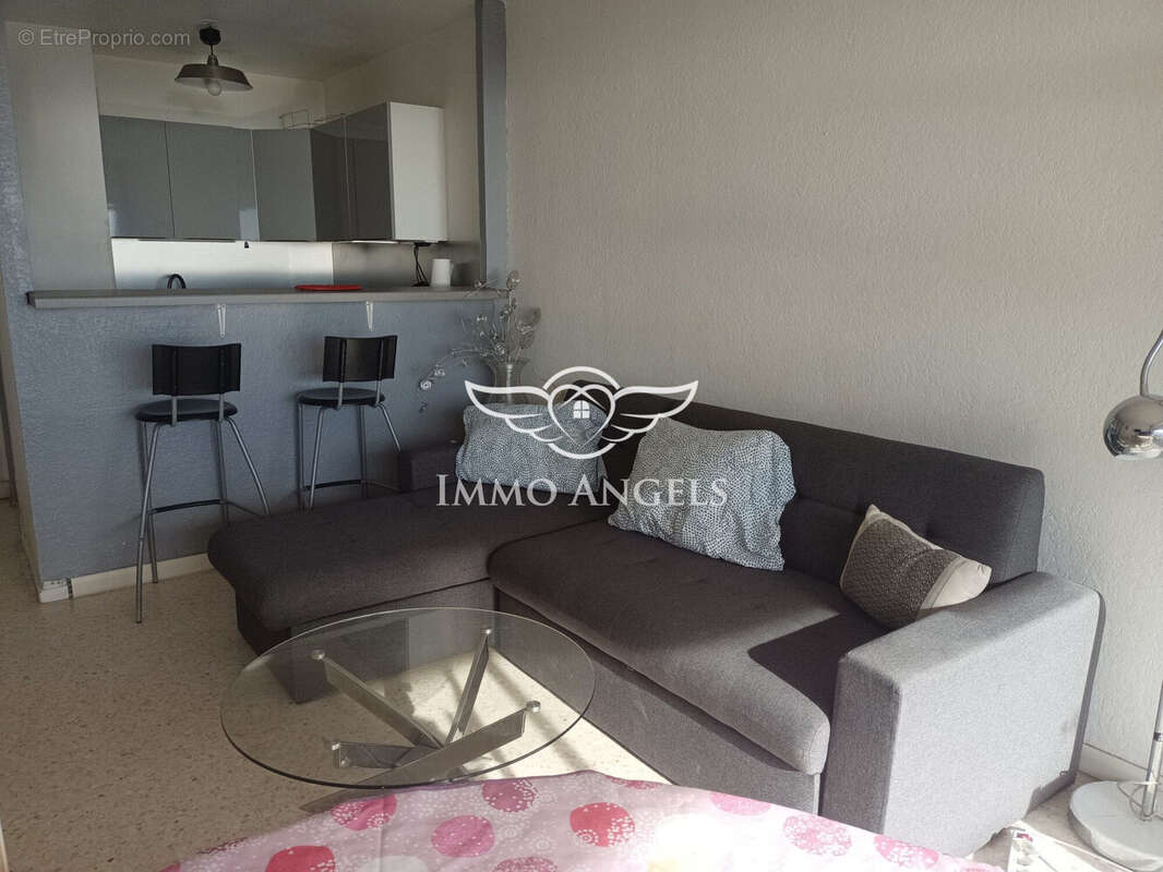Appartement à MAUGUIO