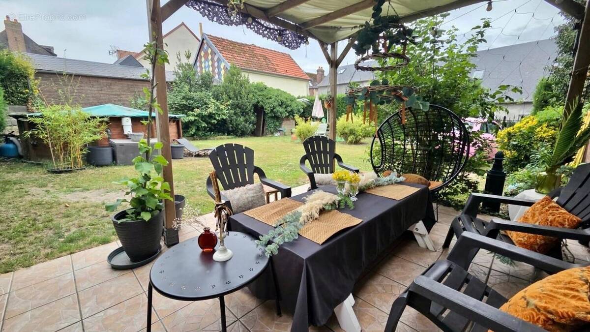 Photo 1 - Maison à PETIT-COURONNE