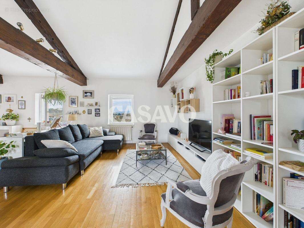 Appartement à CONDRIEU