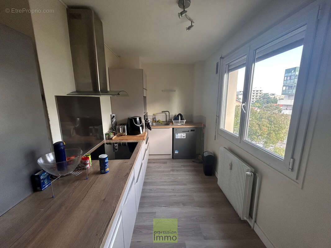 Appartement à BRON