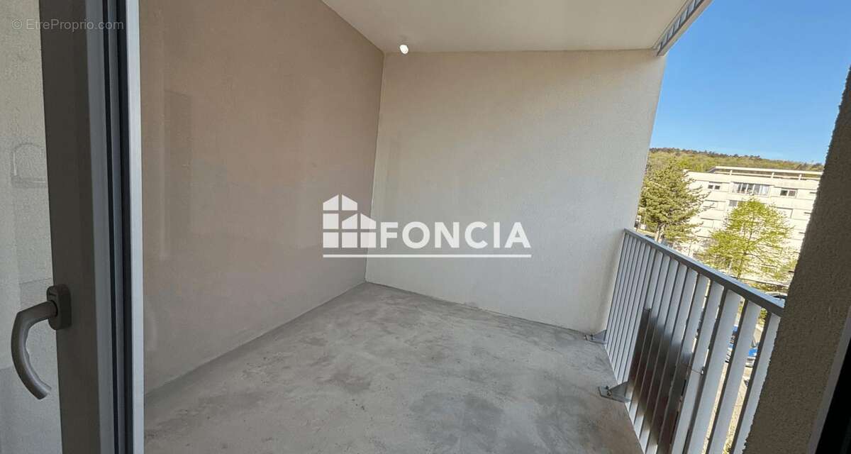 Appartement à CHENOVE
