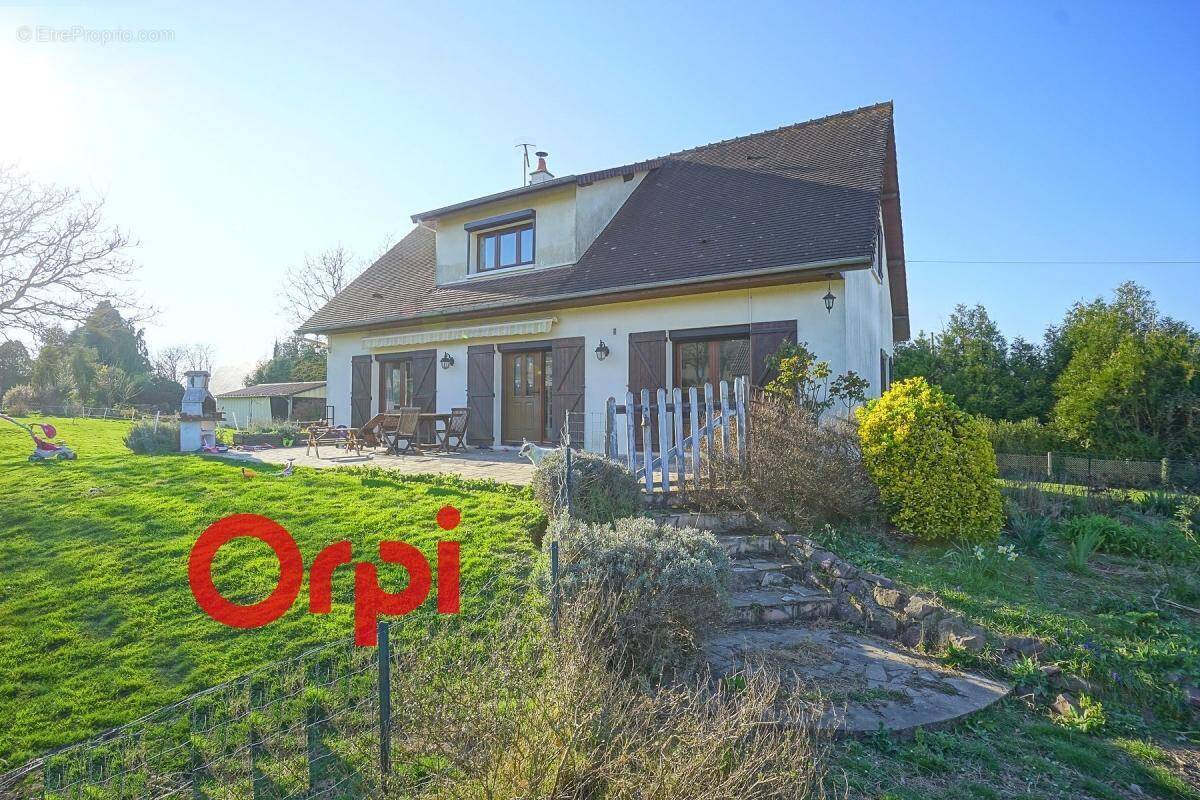 Maison à BERNAY
