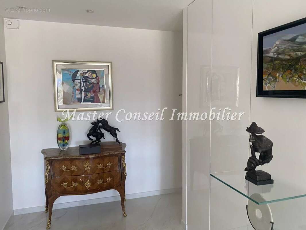Appartement à LE CANNET