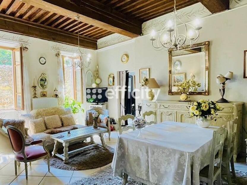 Appartement à ROUSSILLON