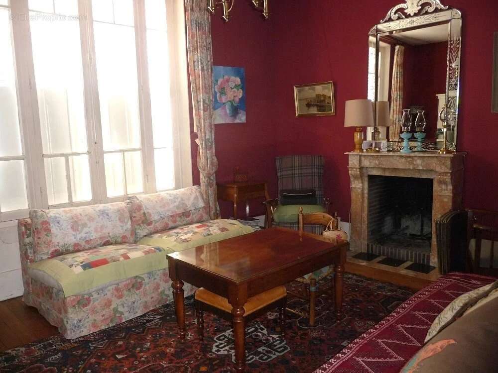 Maison à BEAUNE-LA-ROLANDE