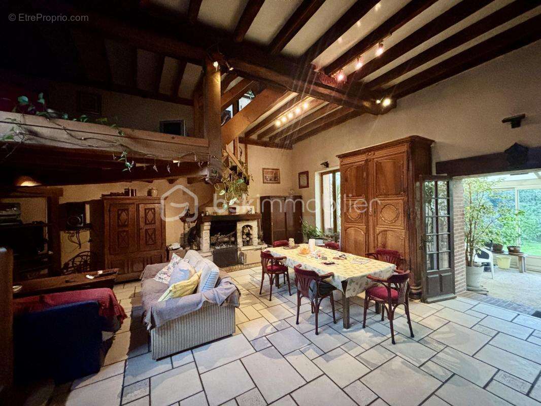 Maison à AIX-EN-OTHE