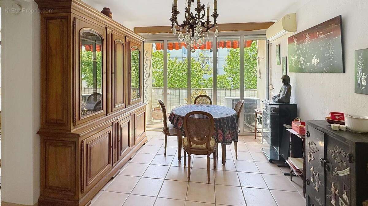 Photo 9 - Appartement à MARSEILLE-10E