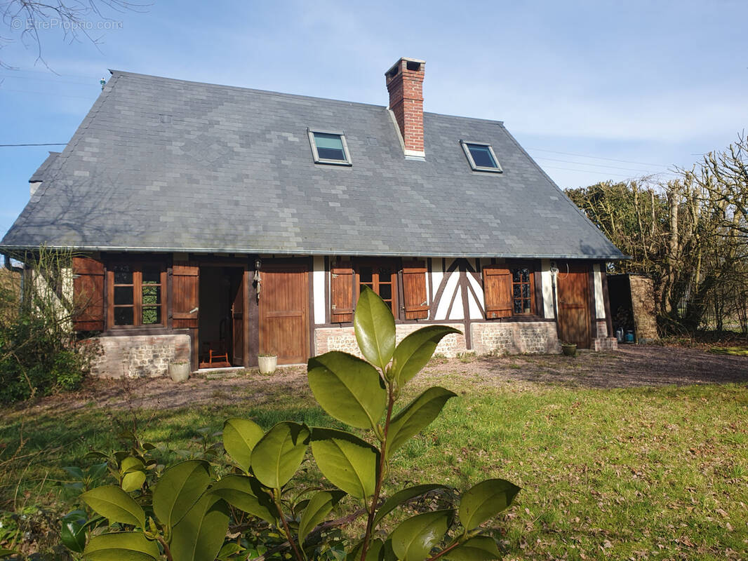 Maison à CORMEILLES