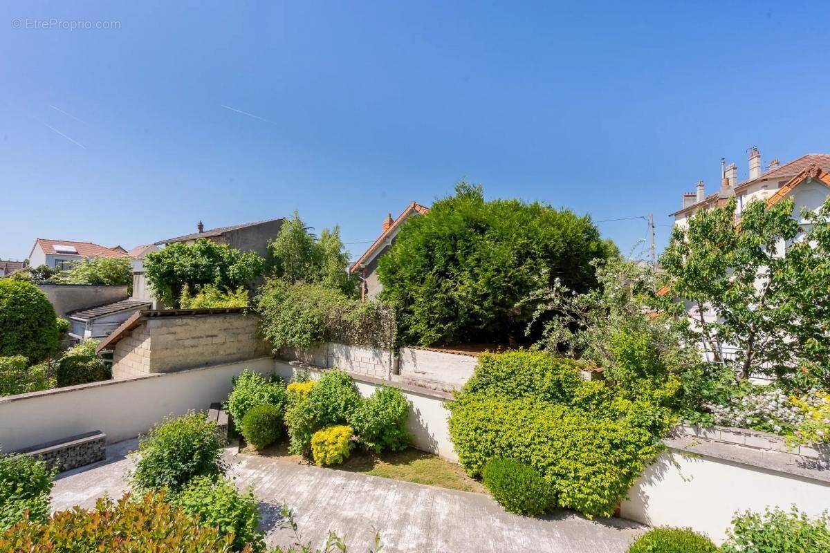 Appartement à NEUILLY-SUR-MARNE