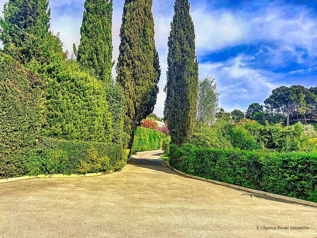Maison à MOUGINS