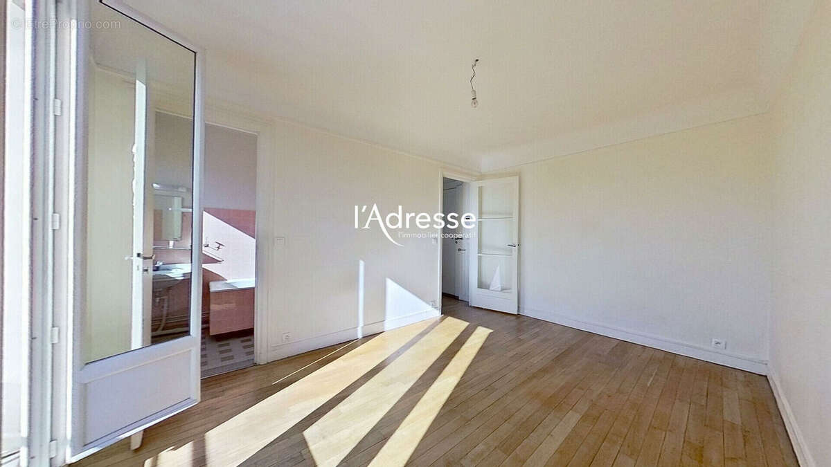 Appartement à PARIS-15E