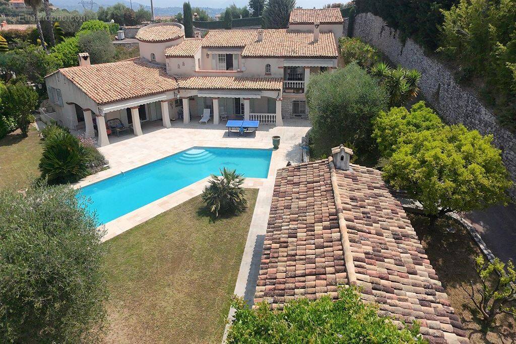 Maison à LA GAUDE