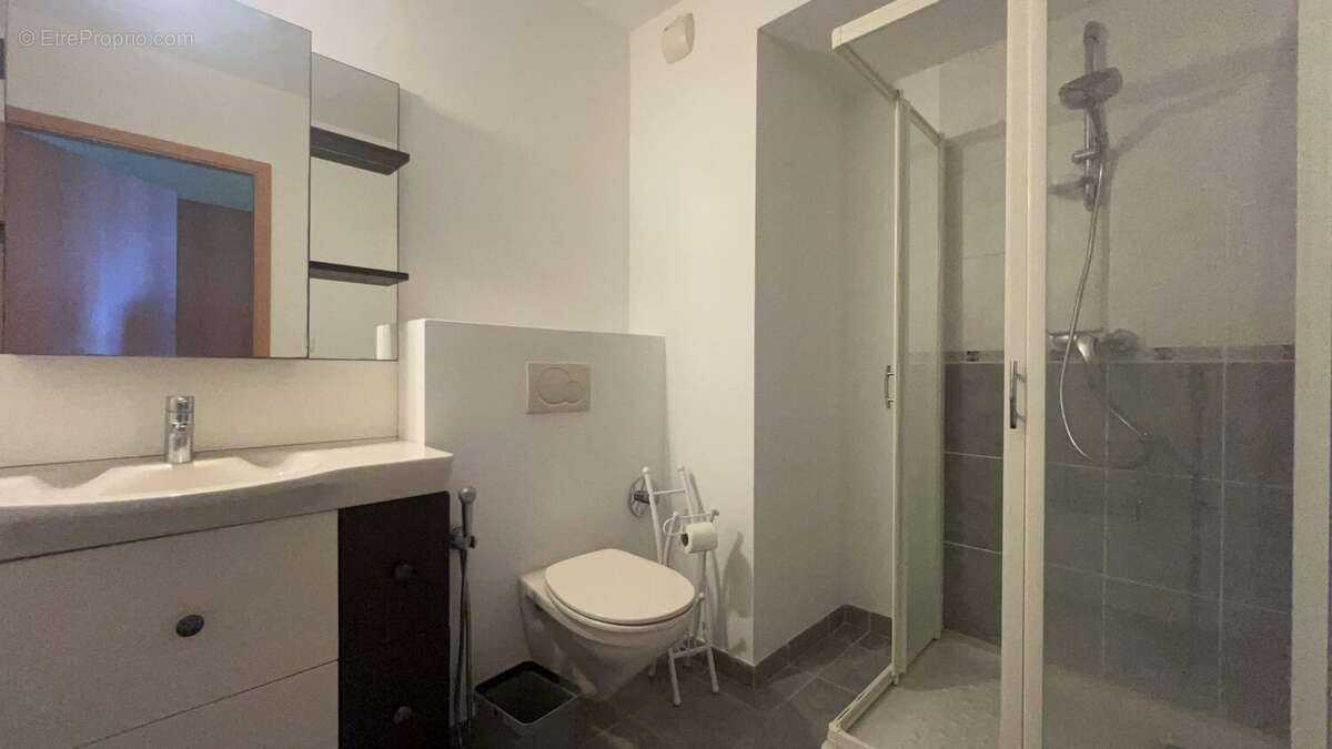 Appartement à EVIAN-LES-BAINS